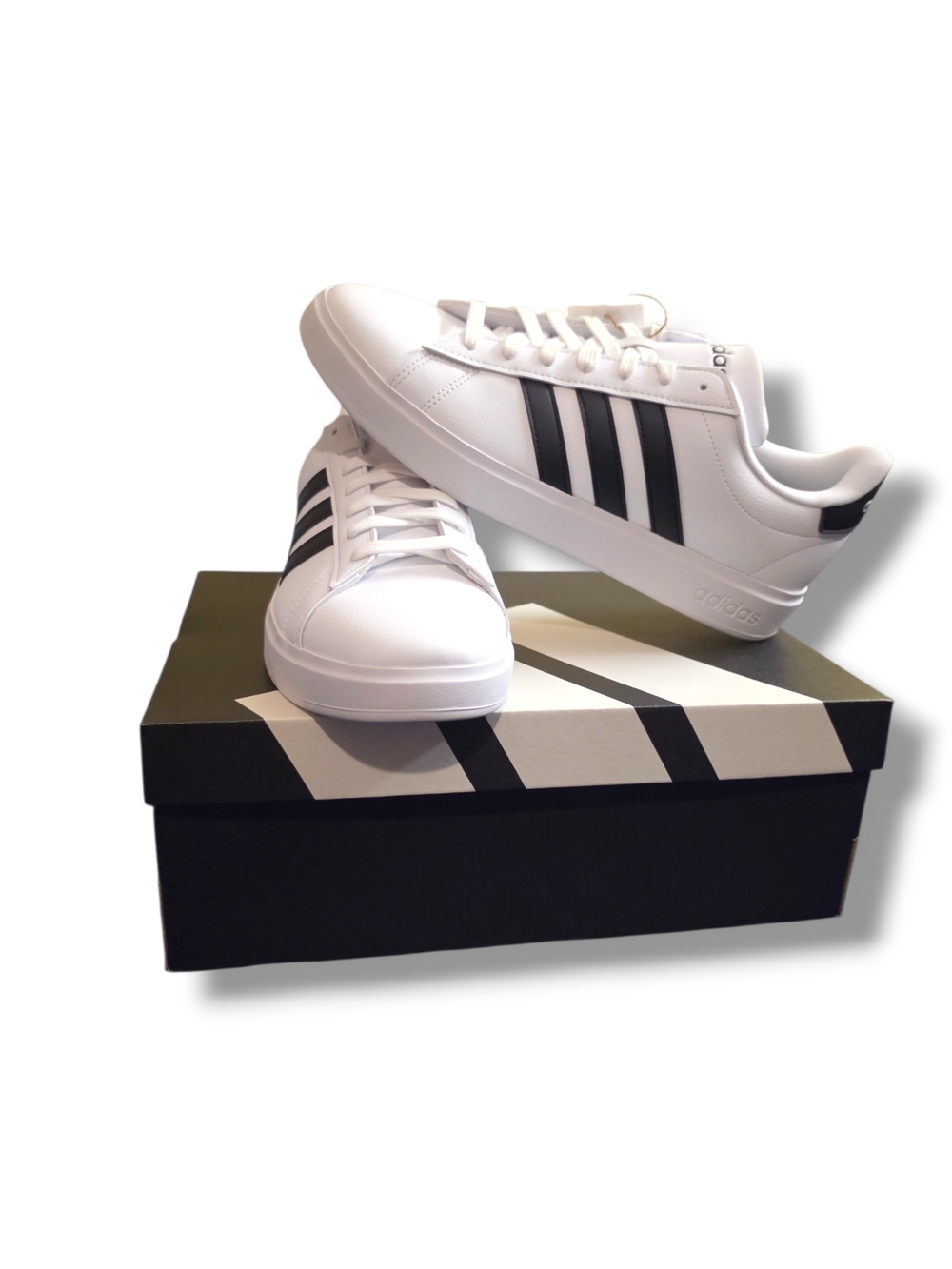 Brand New Adidas Grand Court 2.0 White Black Cloudfoam Sneakers Men’s 10.5